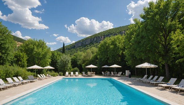 Choisir un camping avec piscine privée en ardèche